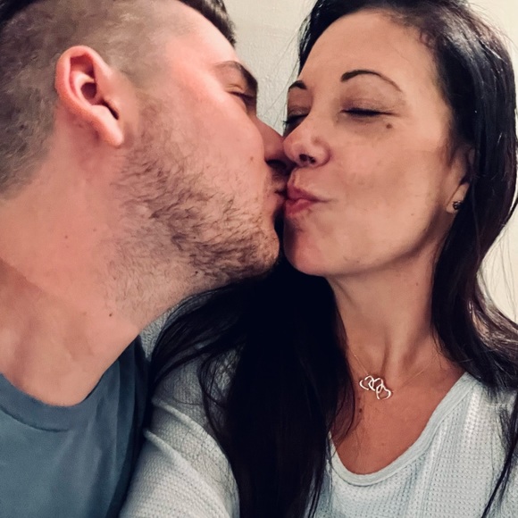 Meet your Posher, Stephanie - Picture 8 of 16